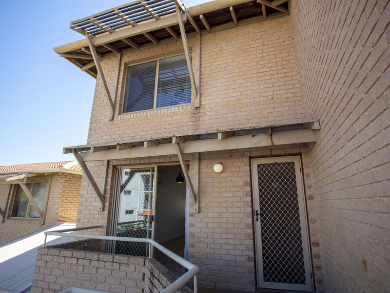 117/2 Wall Street, Maylands