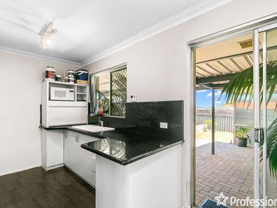 7 Sparrow Way, Spearwood WA 6163