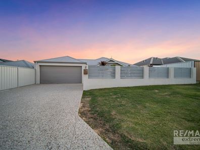 2 Rocklands Loop, Carramar WA 6031