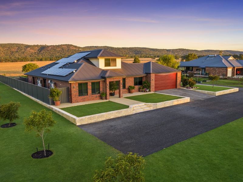 124 Rangeview Loop, Serpentine