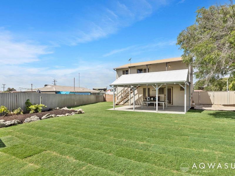 41 Yanrey Street, Golden Bay WA 6174