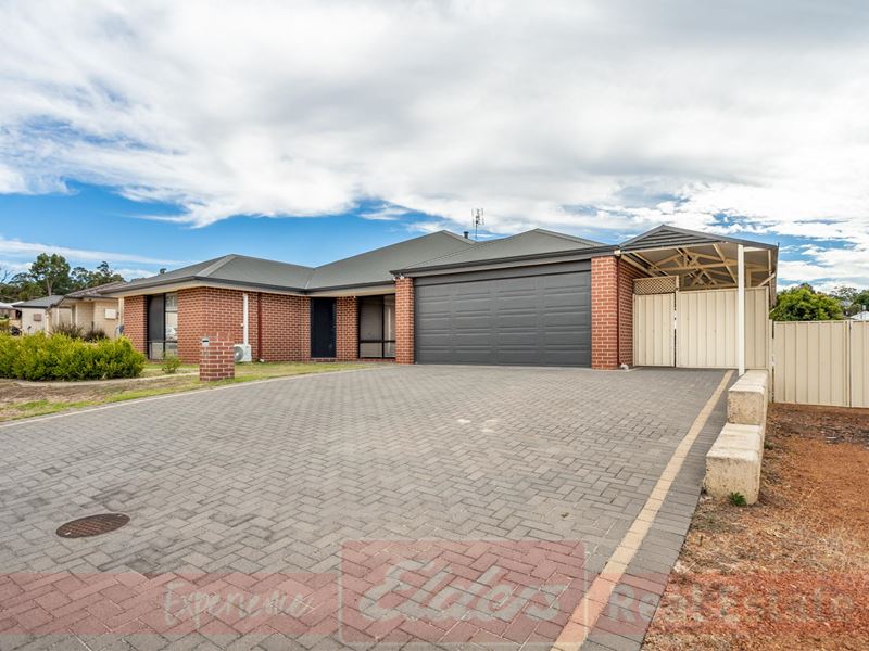 18 Jacaranda Loop, Collie