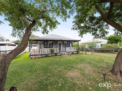 3 Fitzpatrick Place, Waroona WA 6215