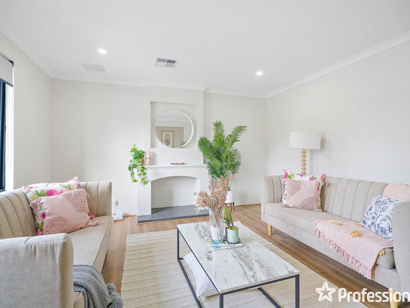 42 Blue Mountain Circuit, Aubin Grove