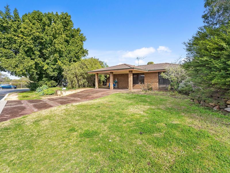 66 Bernard Manning Drive, Duncraig WA 6023