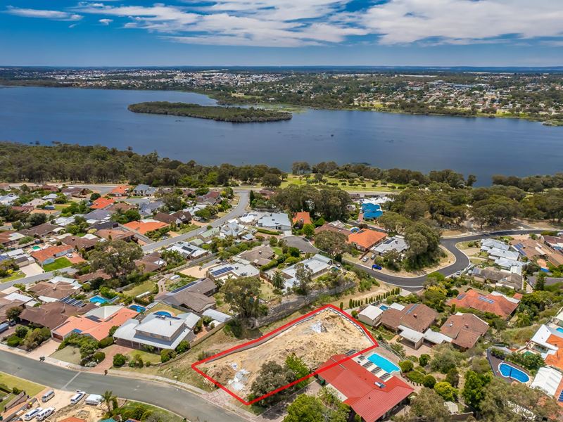 12B Stillwater Way, Edgewater