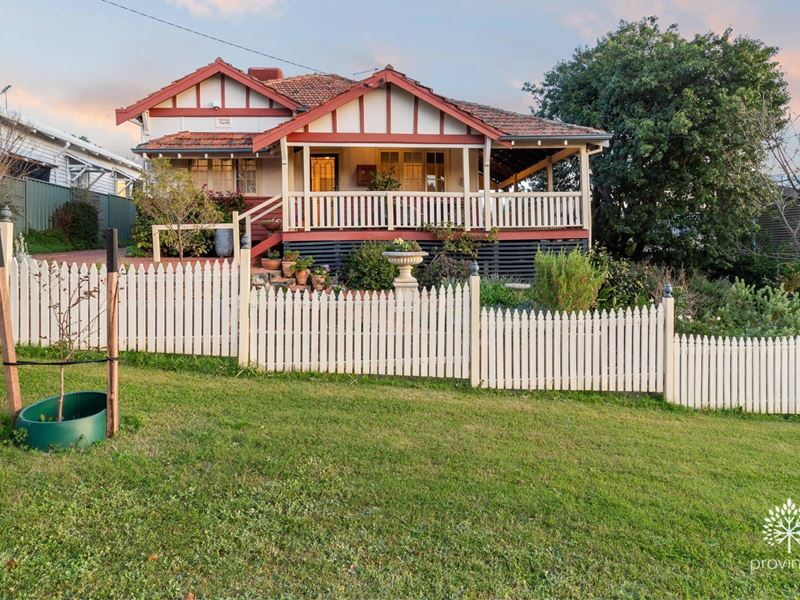 13 Bayley Street, Woodbridge