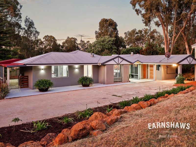 8 Sadlier Court, Stoneville