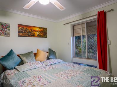 7 Oakfield Place., Kelmscott WA 6111