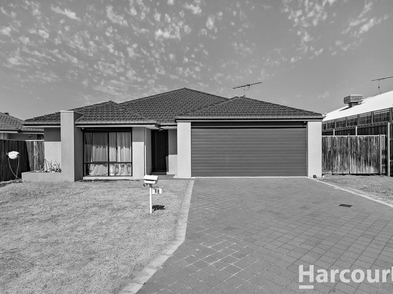 48 Santalum Circus, Halls Head WA 6210