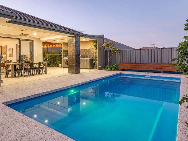 12 Augusta Parade, Dunsborough