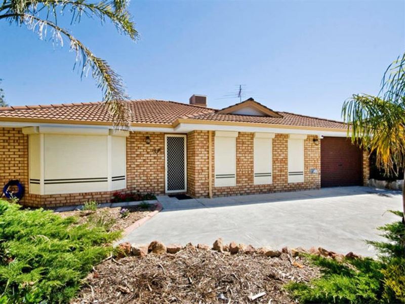 6 Callicoma Court, South Lake