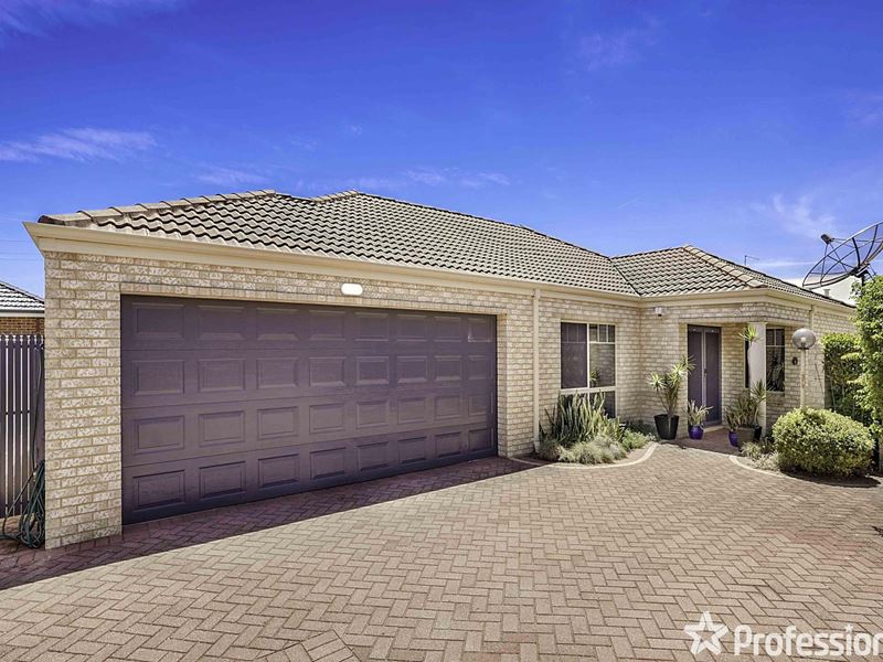 8 Woodloes Street, Cannington WA 6107