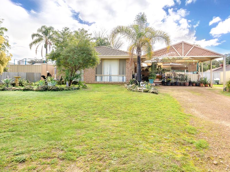 7 Cardin Rise, Greenfields