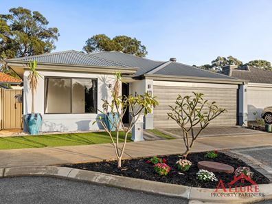 49 Warburton Trl, Lakelands WA 6180