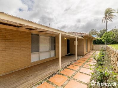 42 Angorra Road, Mount Nasura WA 6112