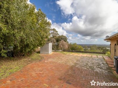 42 Angorra Road, Mount Nasura WA 6112