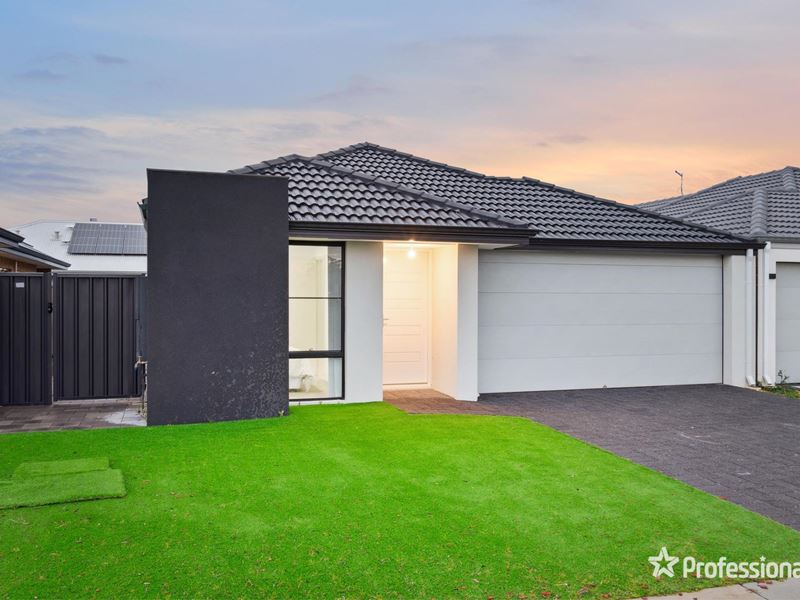 23 Cara Way, Wattle Grove WA 6107