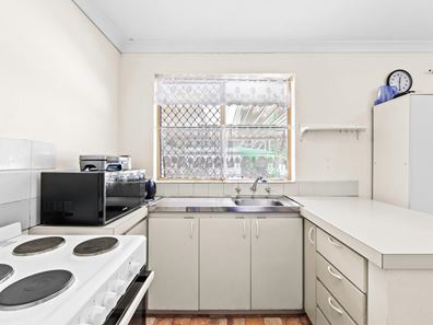 44E Seventh Road, Armadale WA 6112