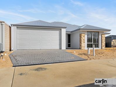 136 Lycaste Parade, Treeby WA 6164