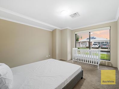 11 Sackler Link, Piara Waters WA 6112