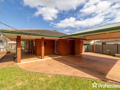 3007 Albany Highway, Kelmscott WA 6111