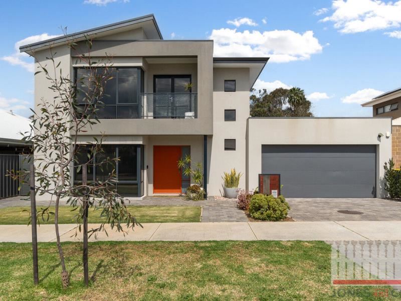 49A Harcourt Street, Bassendean WA 6054