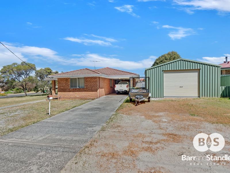 21B Rogers Avenue, Collie