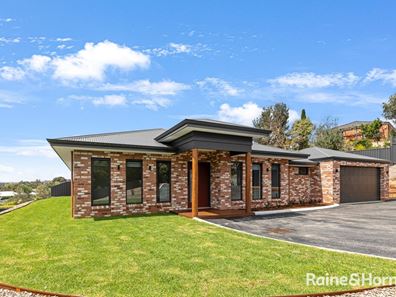 1 McWhae Drive, Spencer Park WA 6330