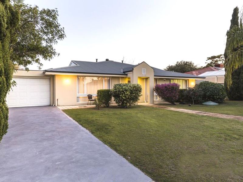 8 Gannett Street, Bateman WA 6150