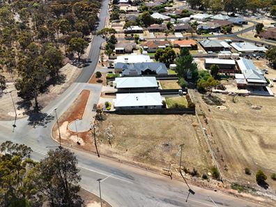 31 Marmion Street, Katanning WA 6317