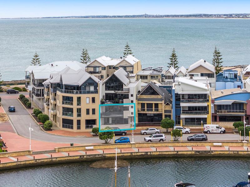 40A Spinnaker Quays, Mandurah