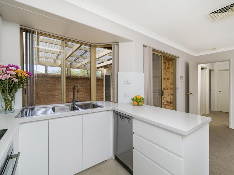 33/7 Harman Road, Sorrento WA 6020