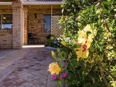 33/7 Harman Road, Sorrento WA 6020