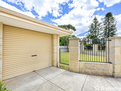 4 Belair Place, Cooloongup WA 6168