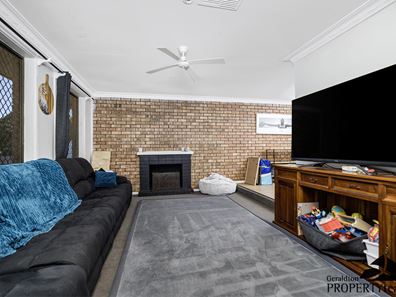 7 Joshua Way, Karloo WA 6530