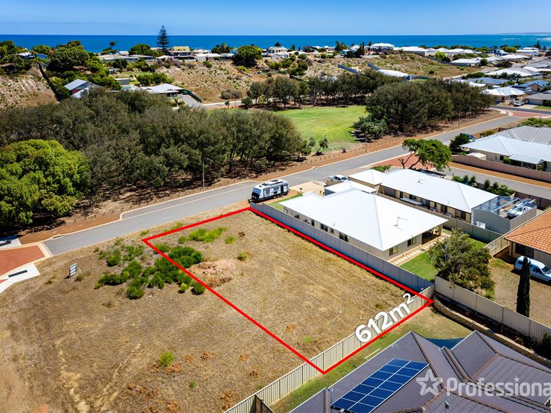 13 Slipknot Street, Drummond Cove WA 6532