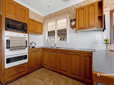 24 Urch Street, Beresford WA 6530