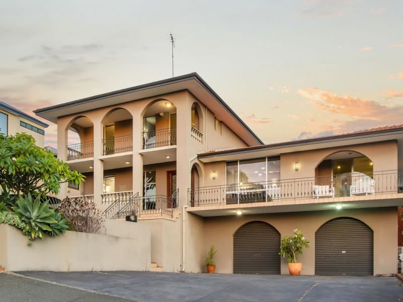 8 Pindari Road, City Beach WA 6015