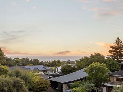 8 Pindari Road, City Beach WA 6015