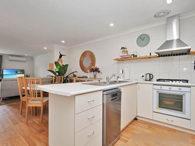 6/35 Heyshott Road, Balga WA 6061