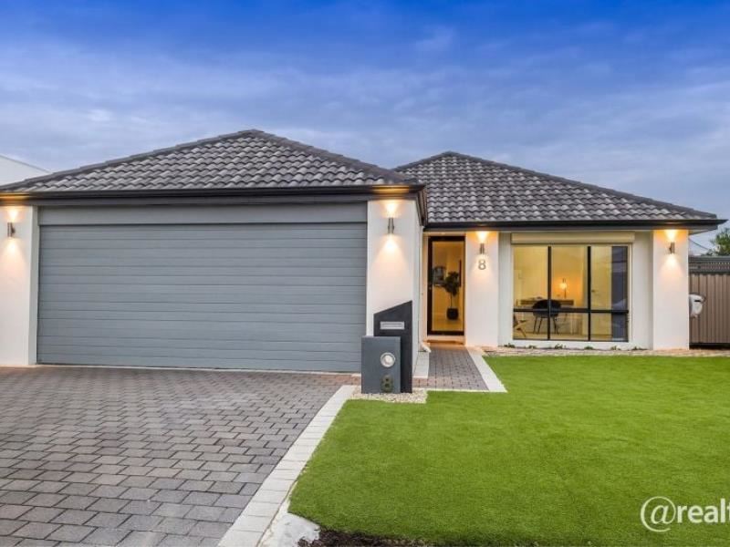 8 Elkhorn Avenue, Southern River