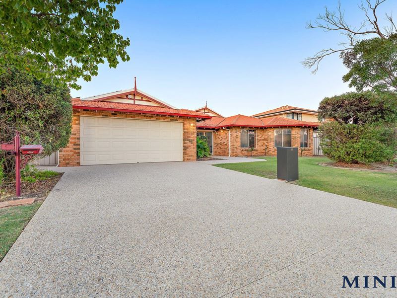 57 Central Park Avenue, Canning Vale WA 6155