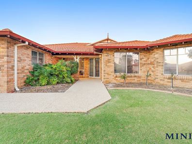 57 Central Park Avenue, Canning Vale WA 6155