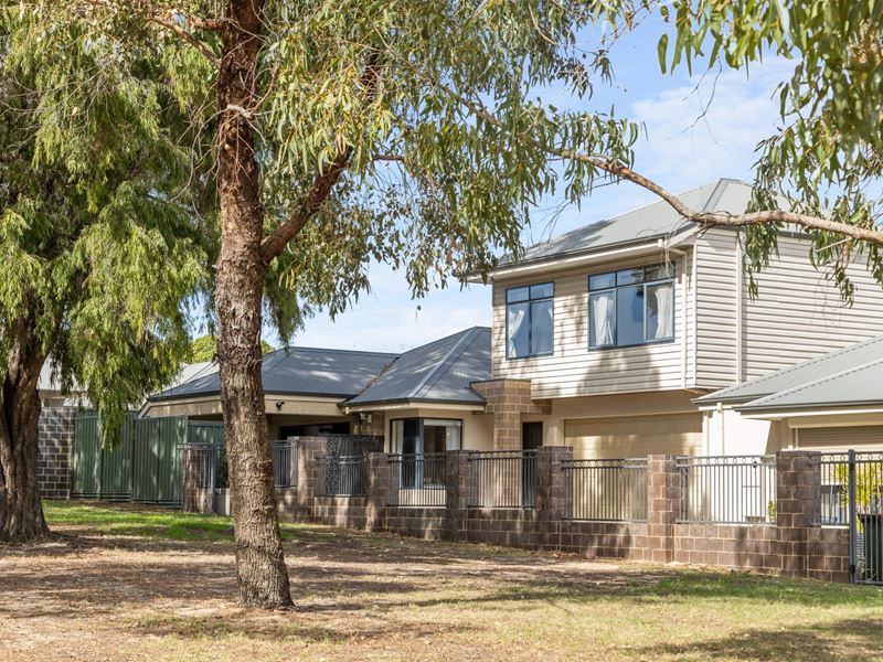 4D Knight Avenue, Yokine WA 6060