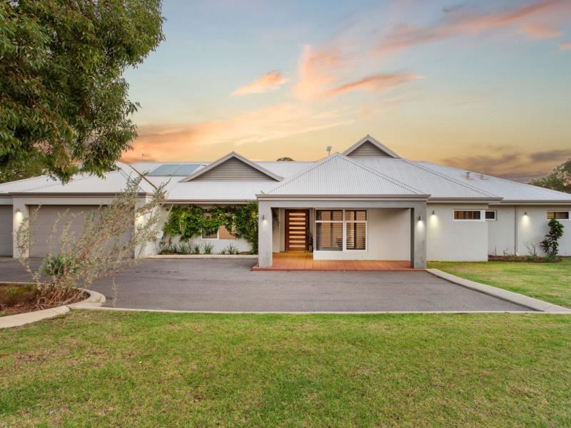 74 Flindersia Avenue, Brigadoon WA 6069