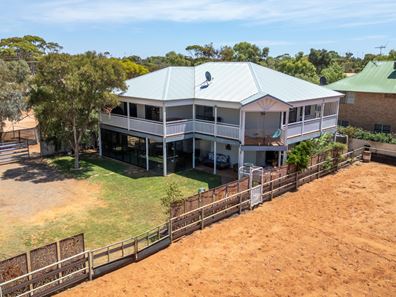 16 Woodley Street, West Lamington WA 6430