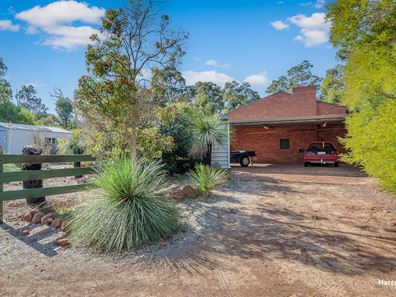 5 Hookway Crescent, Roleystone WA 6111