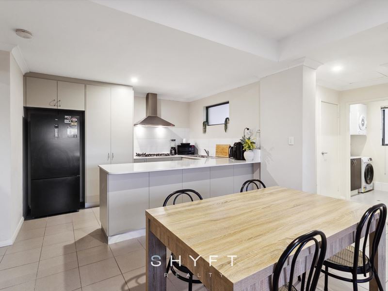 4/12 Wadhurst  Road, Butler WA 6036