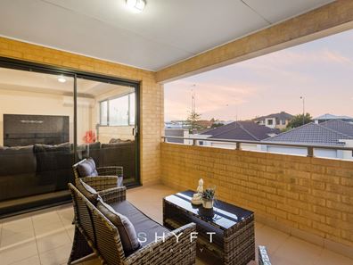 4/12 Wadhurst  Road, Butler WA 6036